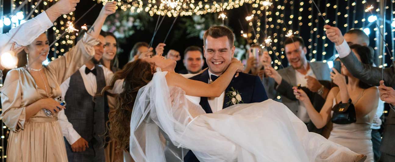 Ihre Hochzeit - ein unvergessliches Erlebnis, das ich gerne mit passender Musik begleite.
